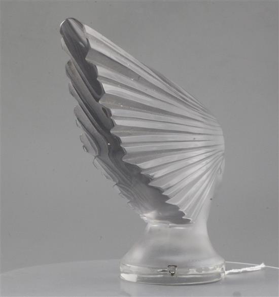 Victoire/Victory or Spirit of the Wind. A glass mascot by René Lalique, introduced on 18/4/1928, No.1147 Height 13.8cm.